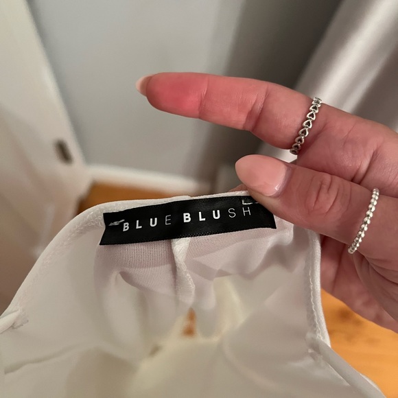 Blue Blush White Dress - Picture 3 of 3